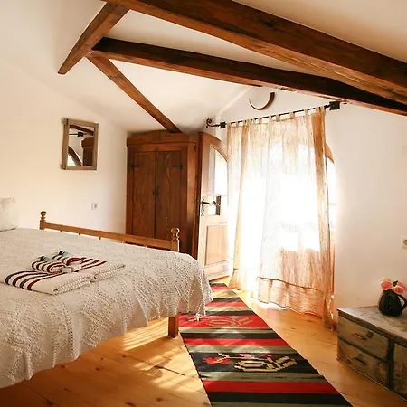 Osmarski 3* Osmar (Shumen)